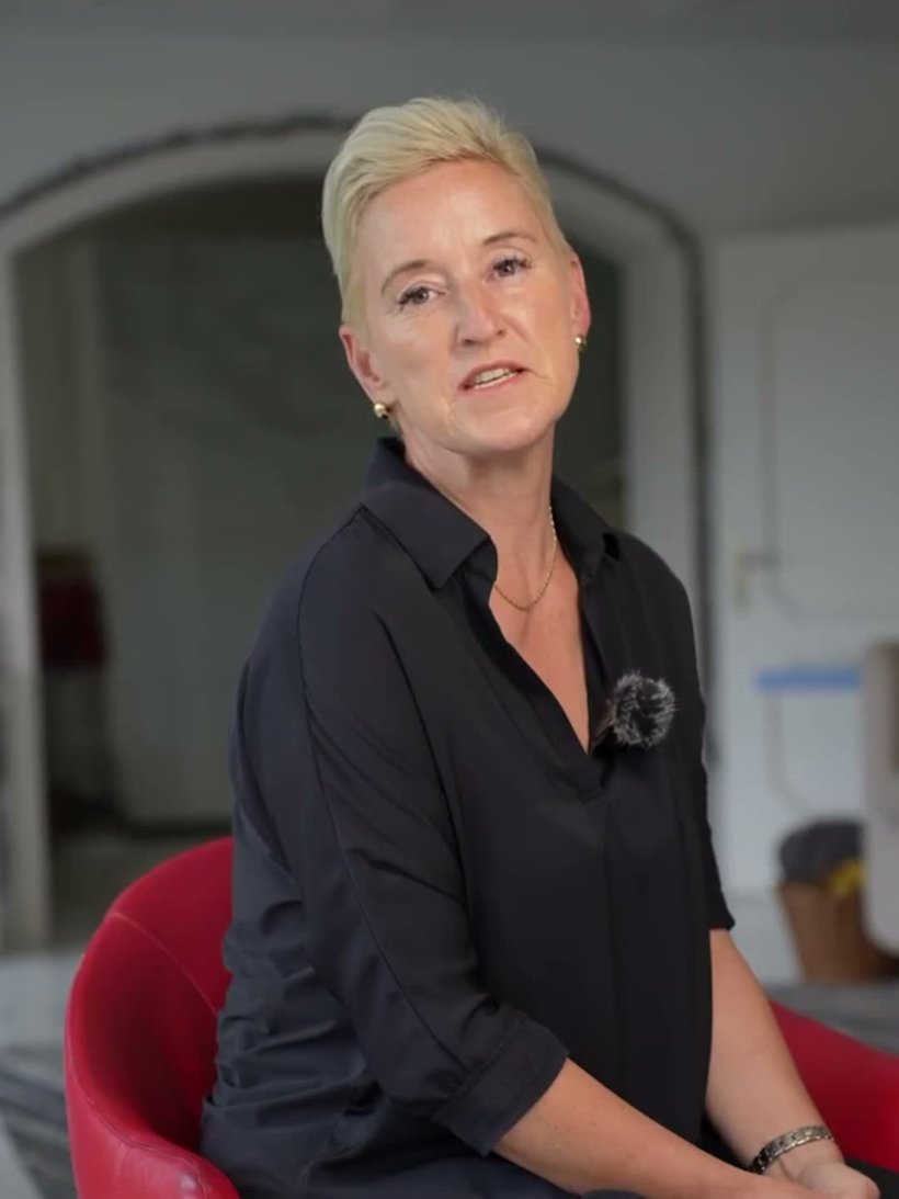 Christine H.